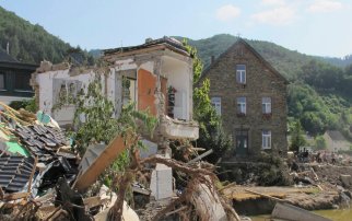 Psychotherapeutin Julia Leithäuser über Belastungen nach Katastropheneinsätzen 