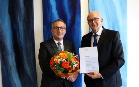 Neuer Sachverständiger staatlich anerkannt