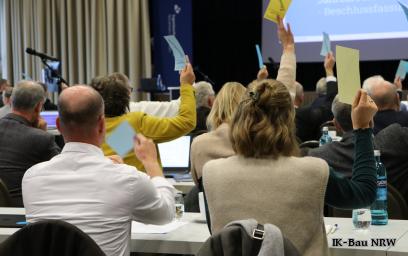 Vertreterversammlung der IK-Bau NRW: Haltung zeigen in unsicheren Zeiten