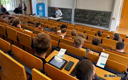 Wie die IK-Bau NRW Studierende erreicht und dabei Orientierung schafft 