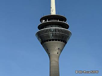 Rheinturm in Düsseldorf