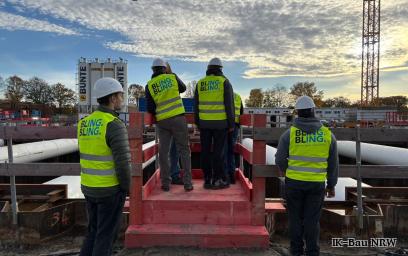 Studierende erkunden die Schleusen Rodde und Gleesen