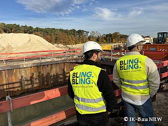 Studierende erkunden die Schleusen Rodde und Gleesen