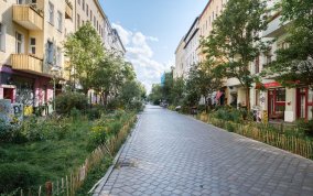 Deutscher Verkehrsplanungspreis 2026: Straßen und Plätze klimaresilient umbauen!